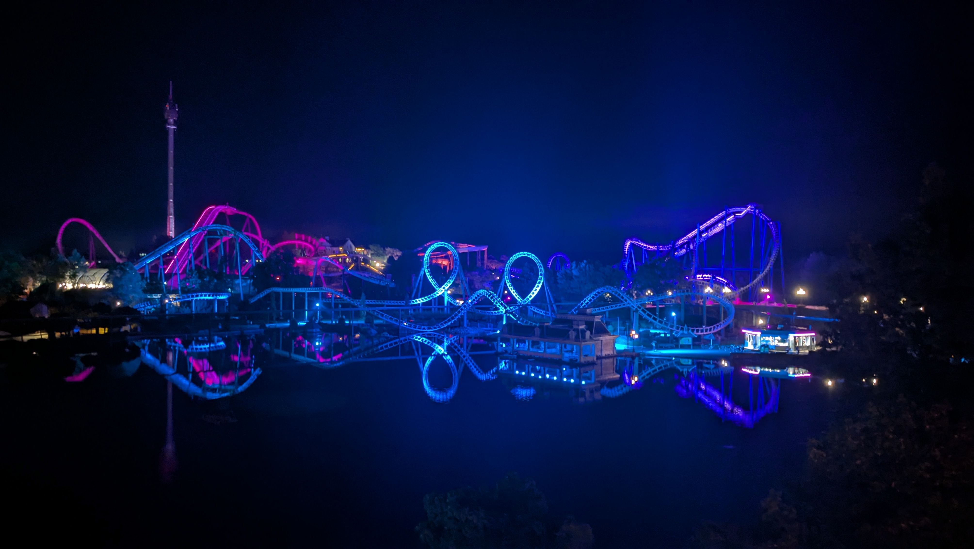Heidepark bei Nacht